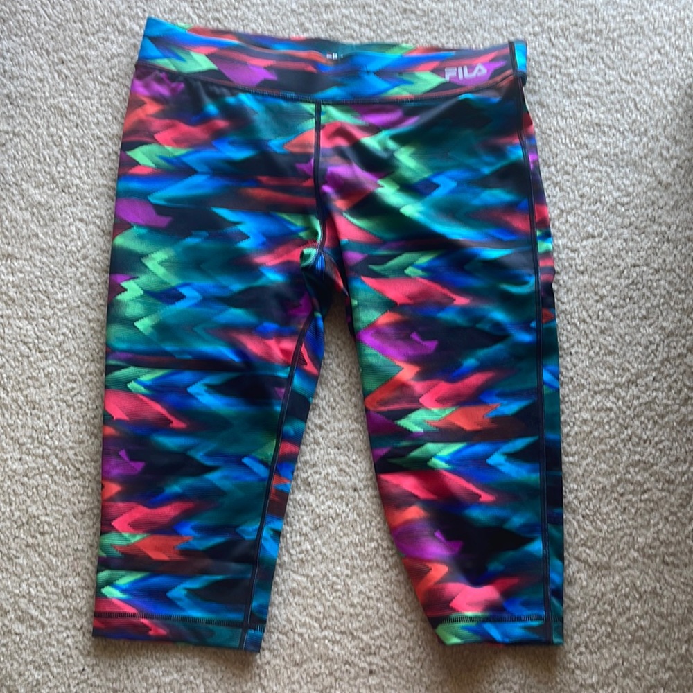 Last Call Before Donation: Fila workout capris sz L